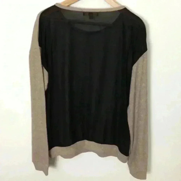 Ya Los Angeles Women Crew Neck L Embroidered Top - Picture 5 of 5